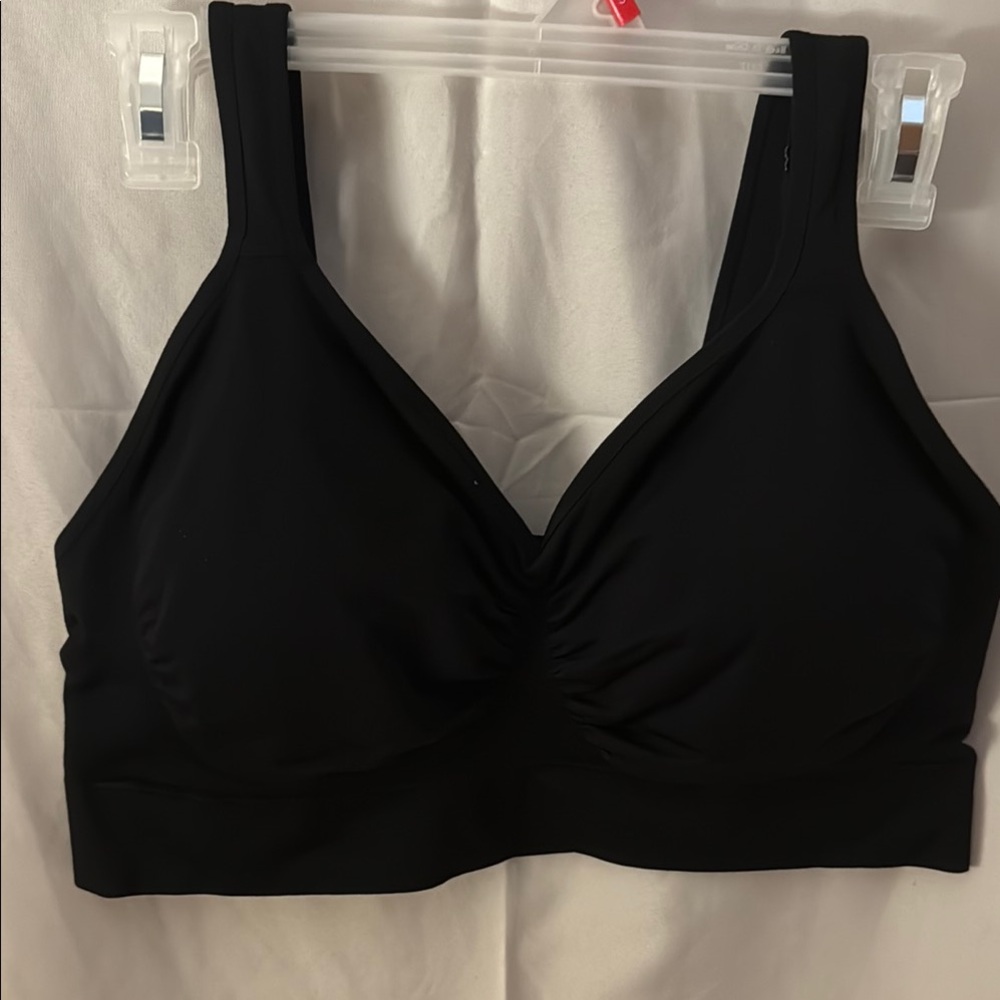 Elegant Black Wireless Bra